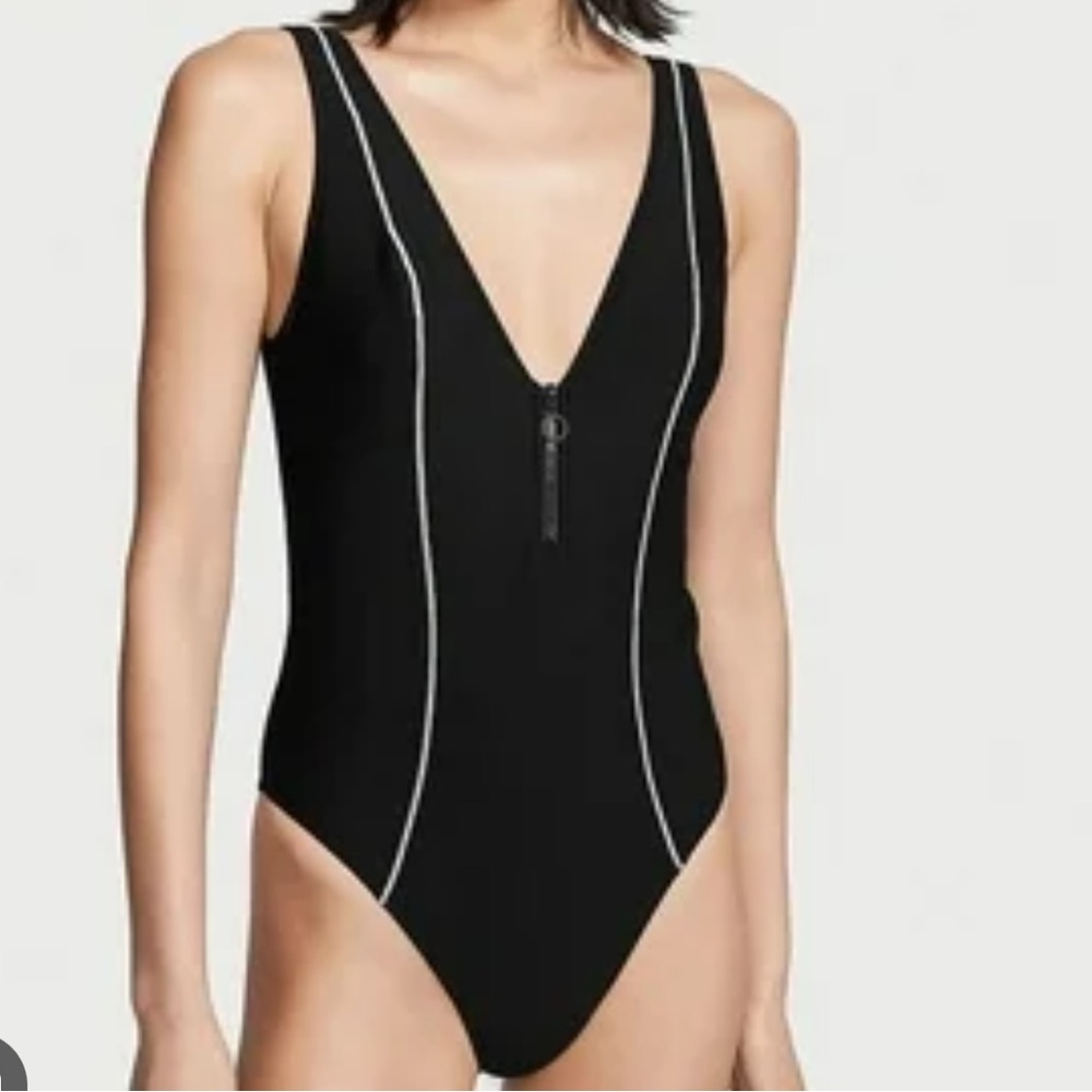 VICTORIA'S SECRET SWIM Sexy Sport One-Piece Swimsuit Zip‎ Up Black M Nwt
